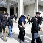 Pizza Fan: Στην Ευελπίδων οι 23 συλληφθέντες – Το κρυφό δωμάτιο με το 1 εκατ. ευρώ και τα χρυσαφικά