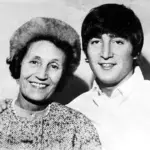 Ο Τζον Λένον πριν τους Beatles, η σχέση με την μητέρα και την θεία που τον μεγάλωσε