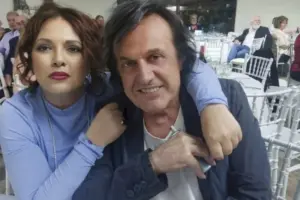 Ελένη Ράντου: Η AI φωτογραφία του Βασίλη Παπακωνσταντίνου που την εξόργισε - «Η χυδαιότητα δεν έχει πάτο»