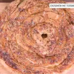 Στριφτόπιτα με μέλι και σουσάμι από τον Πέτρο Συρίγο