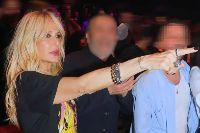 «Πετάχτηκε κλωτσηδόν έξω ένας κύκλος ετών ζωής»: Νέα πυρά κατά της Βίσση για τη ρήξη με τον Καρβέλα
