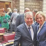 Καμάρι για την κόρη του - Αργυρώ και Ιωάννης Τραγάκη σε εκδήλωση για την επέτειο του «ΟΧΙ» στη Βουλή