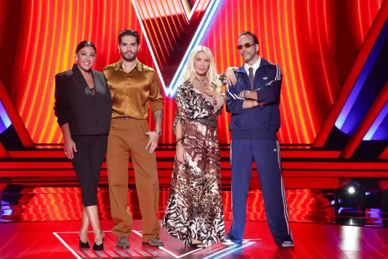 The Voice - Πάολα: Η πρώτη εμφάνιση στην καρέκλα του Μαζωνάκη και το φιλί στο στόμα με την Παπαρίζου
