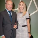 Σπάνια έξοδος για τον εφοπλιστή Μιχάλη Δ. Χανδρή και τη σύντροφό του