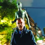 Ενας «έφηβος» επέστρεψε στην πλατεία Αγίου Σώστη
