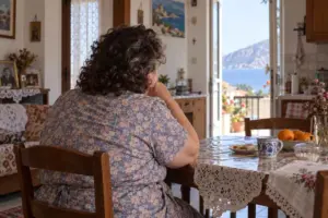 «Χωριάτικο»: «Μου έδιναν 800 ευρώ τον μήνα»! Η 68χρονη με αναπηρία 87% που έγινε «αχυράνθρωπος» σε εταιρείες του κυκλώματος