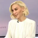 Αντριάνα Παρασκευοπούλου: Το τηλεφώνημα που την «πάγωσε» 3 λεπτά πριν βγει στον αέρα – «Έχω κενό στο μυαλό μου»